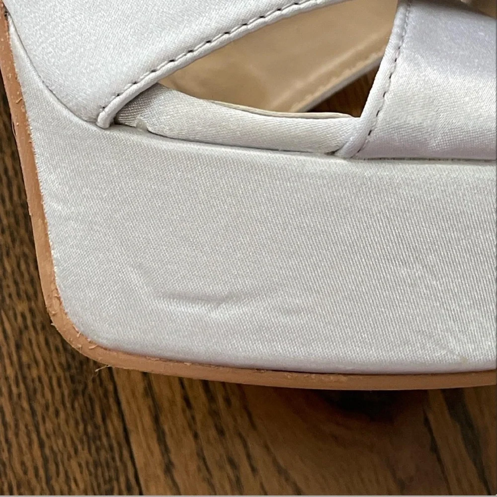 Silver platform heels!! - Picture 4 of 4